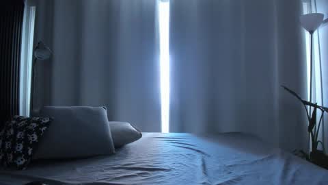 emmaclark_1 online show from 02.14.26