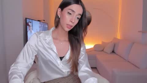 Emma voger online show from 10.25.25