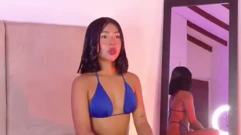 Snapshot of emmadalton chatting on 02.26.26 E M M A online show from 02.26.26