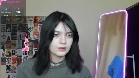 Emma online show from 11.26.25