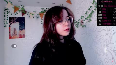 Snapshot of emmae__ chatting on 11.24.25 Emma online show from 11.24.25