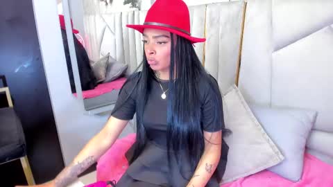 emmaebony_ online show from 09.28.25