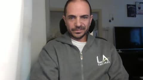 Ariel online show from 01.11.25