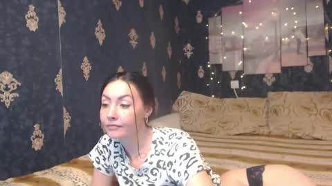 EmmaGoldX online show from 12.08.24