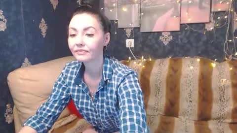 EmmaGoldX online show from 12.15.24