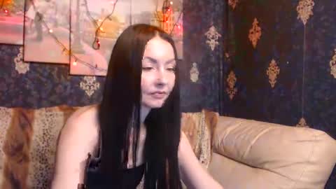 EmmaGoldX online show from 02.02.25