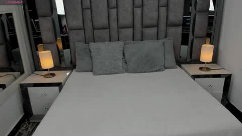 EMMA HILL online show from 12.22.25