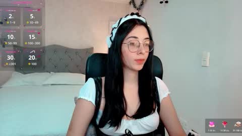 Snapshot of emmalove_doll chatting on 01.08.26 Emmas Room online show from 01.08.26