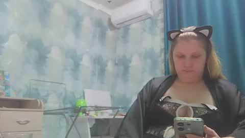 Snapshot of emmamelody944534 chatting on 09.17.25 emmamelody online show from 09.17.25