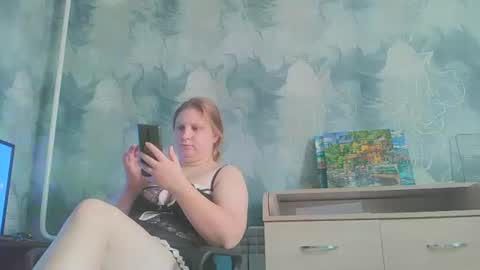 Snapshot of emmamelody944534 chatting on 09.21.25 emmamelody online show from 09.21.25