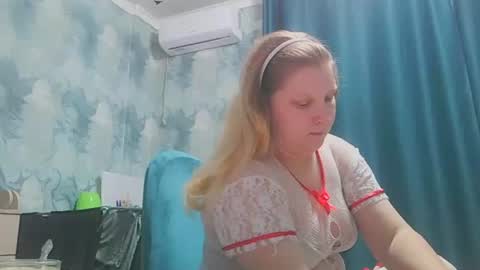 Snapshot of emmamelody944534 chatting on 09.21.25 emmamelody online show from 09.21.25