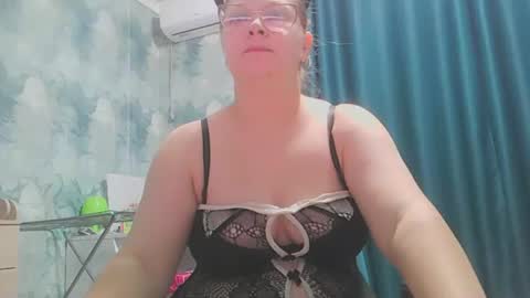 Snapshot of emmamelody944534 chatting on 09.22.25 emmamelody online show from 09.22.25