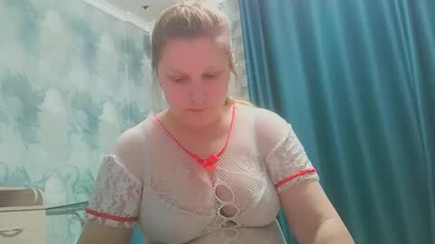 Snapshot of emmamelody944534 chatting on 09.25.25 emmamelody online show from 09.25.25