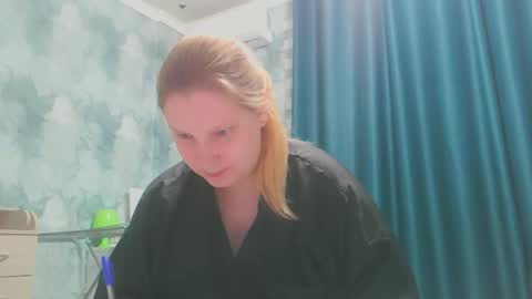 Snapshot of emmamelody944534 chatting on 10.09.25 emmamelody online show from 10.09.25