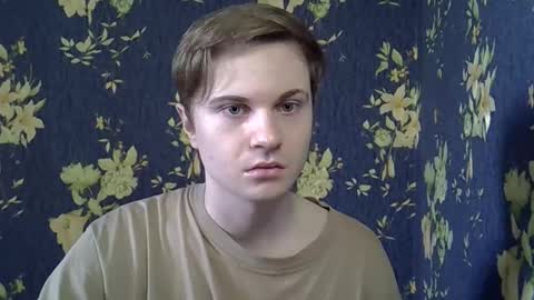 Snapshot of emmanuel_manny chatting on 10.29.25 emmanuel_manny online show from 10.29.25