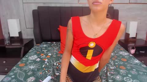 Snapshot of emmapetty chatting on 10.03.25 Emmapetty online show from 10.03.25