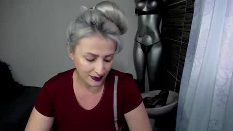 Snapshot of emmarizzoo chatting on 06.03.26 Emma online show from 06.03.26