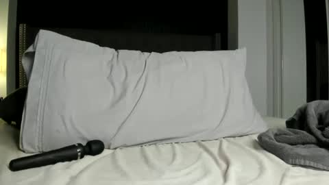 Emma Rose B. online show from 12.10.24