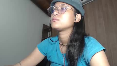 Snapshot of emmasweet95 chatting on 02.04.25 emmasweet95 online show from 02.04.25