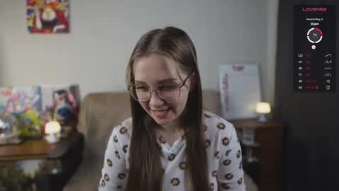 Mia online show from 10.16.25