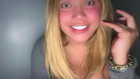 Snapshot of emmawatsoons chatting on 02.07.26 YourDreamGirl Emma online show from 02.07.26