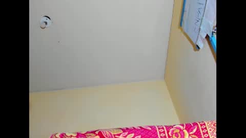 Snapshot of emmawuilian chatting on 12.12.24 hi im emmalina welcome to your happy place online show from 12.12.24