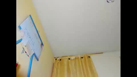 Snapshot of emmawuilian chatting on 03.03.25 hi im emmalina welcome to your happy place online show from 03.03.25