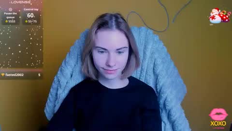 Snapshot of emmi_rossum chatting on 01.17.26 Emmi online show from 01.17.26