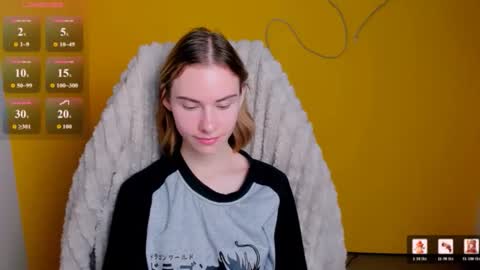 Snapshot of emmi_rossum chatting on 02.12.26 Emmi online show from 02.12.26