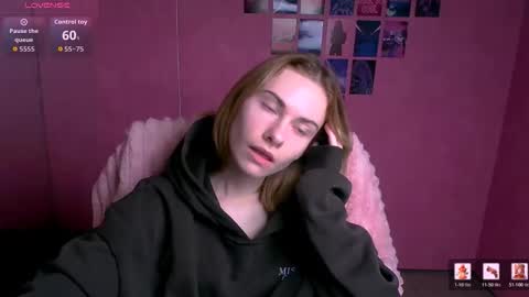 Snapshot of emmi_rossum chatting on 02.16.26 Emmi online show from 02.16.26