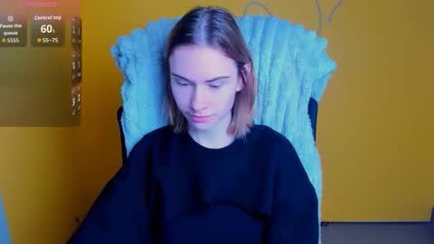 Snapshot of emmi_rossum chatting on 02.26.26 Emmi online show from 02.26.26