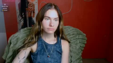 Snapshot of emmi_rossum chatting on 06.17.26 Emmi online show from 06.17.26