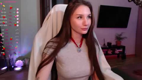 Snapshot of emmiclo chatting on 11.13.25 Emily online show from 11.13.25