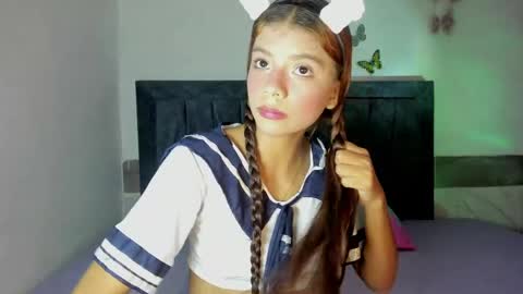 Emmie online show from 04.02.26