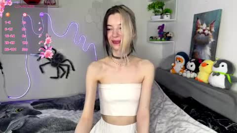 emmie_everly online show from 05.26.26