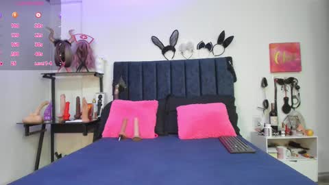 Snapshot of emmily_giraldo chatting on 03.01.25 online show from 03.01.25