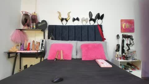          online show from 04.14.26