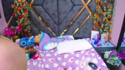 EmmilyWalker online show from 01.10.25