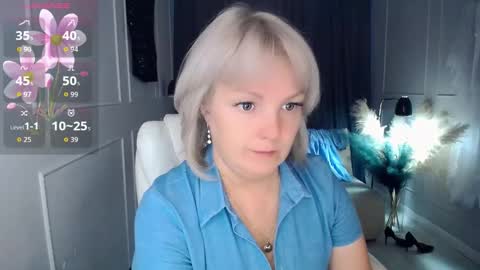 Snapshot of emmmam chatting on 09.18.25 emmmam online show from 09.18.25