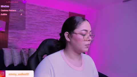 Emmy Walker online show from 11.13.25