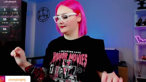 Emmy Bright     50  online show from 02.01.25