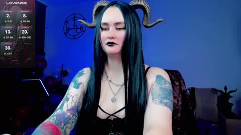 Emmy Bright     50  online show from 02.20.25