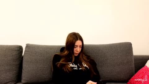 Em online show from 03.23.26