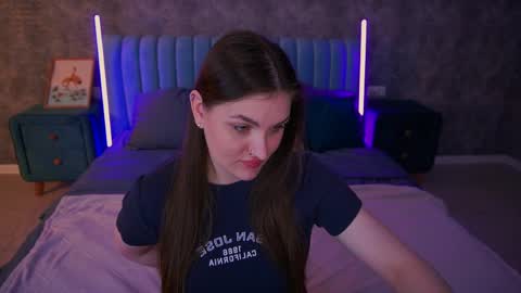 E M M Y online show from 04.05.26