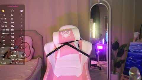 Snapshot of emmyfoxxofficial chatting on 02.06.26 Emmylie online show from 02.06.26