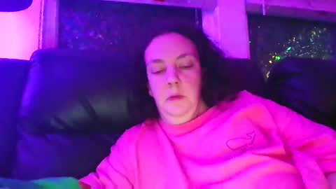 emnm696babii online show from 12.04.25