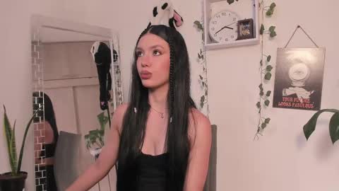 Emperatriz online show from 02.10.25