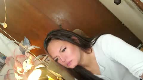 Snapshot of empressrheo chatting on 12.29.24 empressrheo online show from 12.29.24