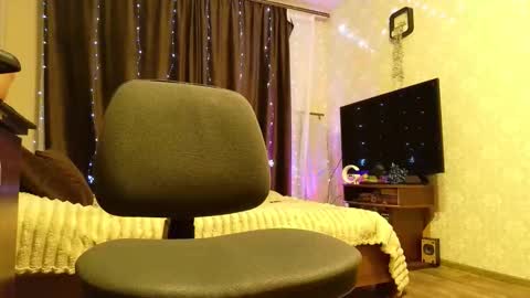 Snapshot of emveeboy96 chatting on 10.20.25 emveeboy96 online show from 10.20.25