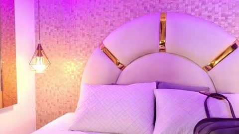 Emy  online show from 04.14.26